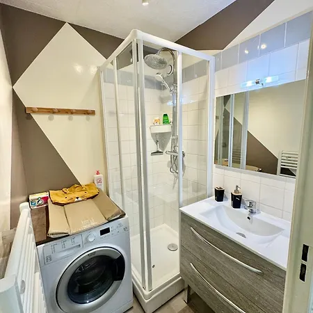Spacieux Duplex Pres Des Quais De Seine Linge Maison Fourni Parking Gratuit 4 Chambres Bienvenue A Vous *